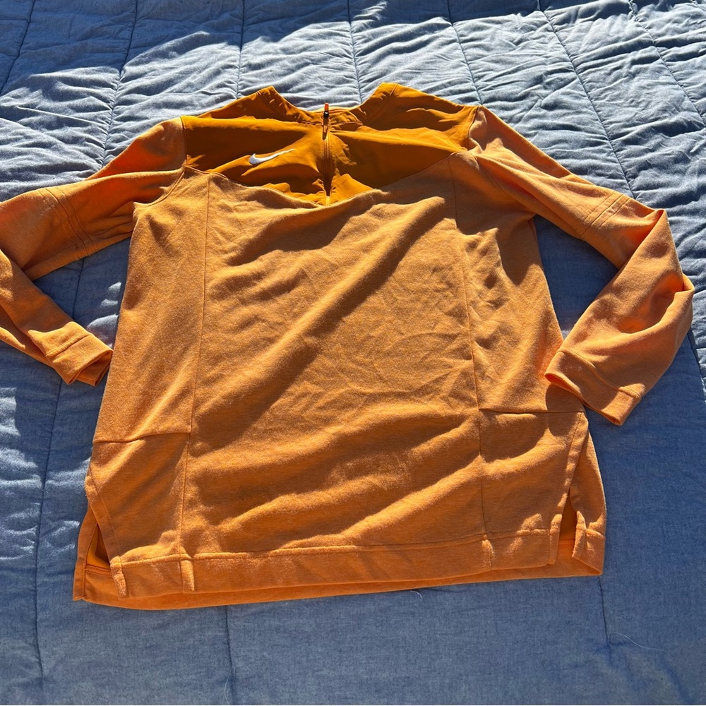 Nike University of Tennessee Orange Quarter Zip Ling Sleeve Top Size Medium